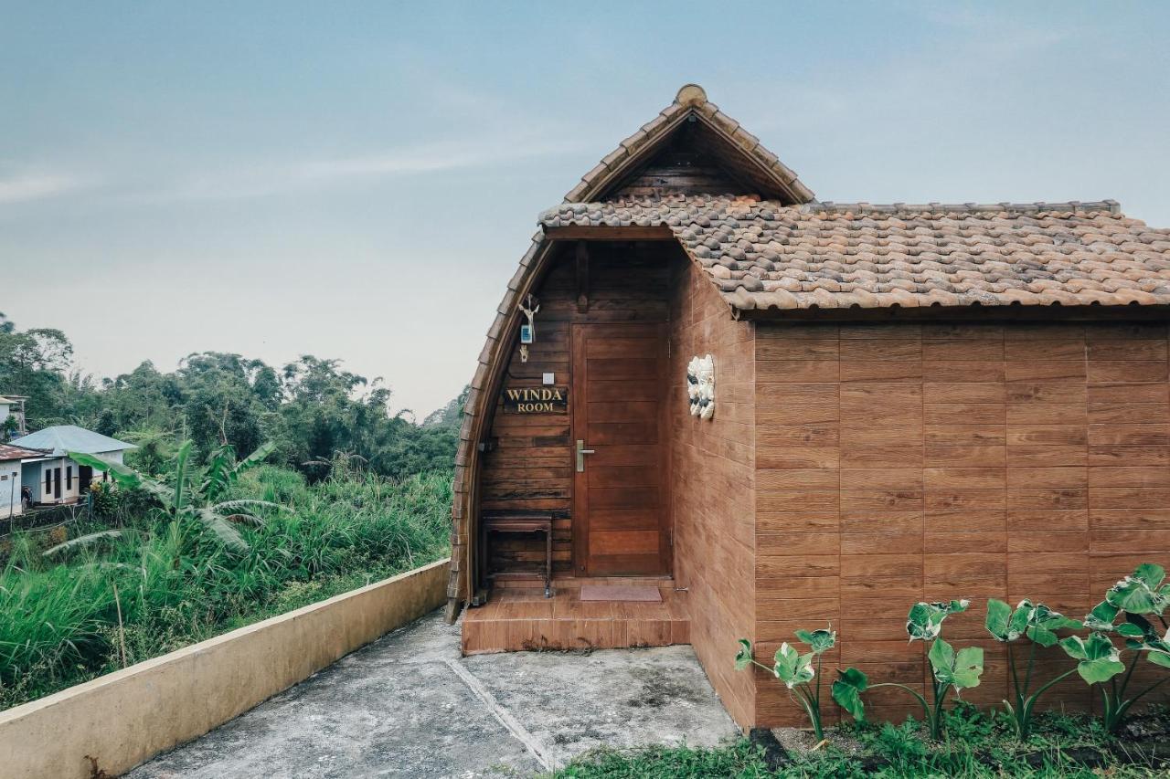 Tunjung Sari Villa Bedugul Redpartner Exteriör bild